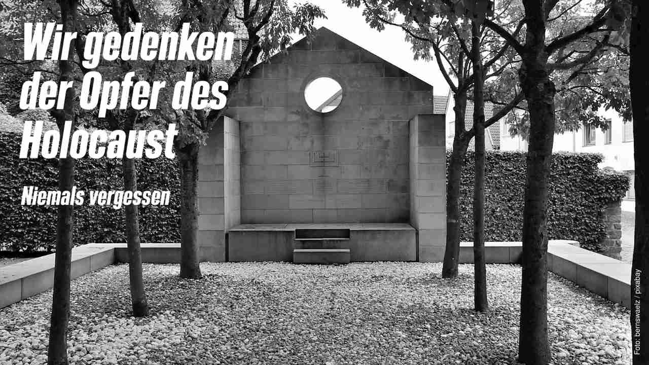 Gedenkstätte ehemalige Synagoge Lemgo - Text: Wir gedenken der Opfer des Holocaust - Niemals vergessen